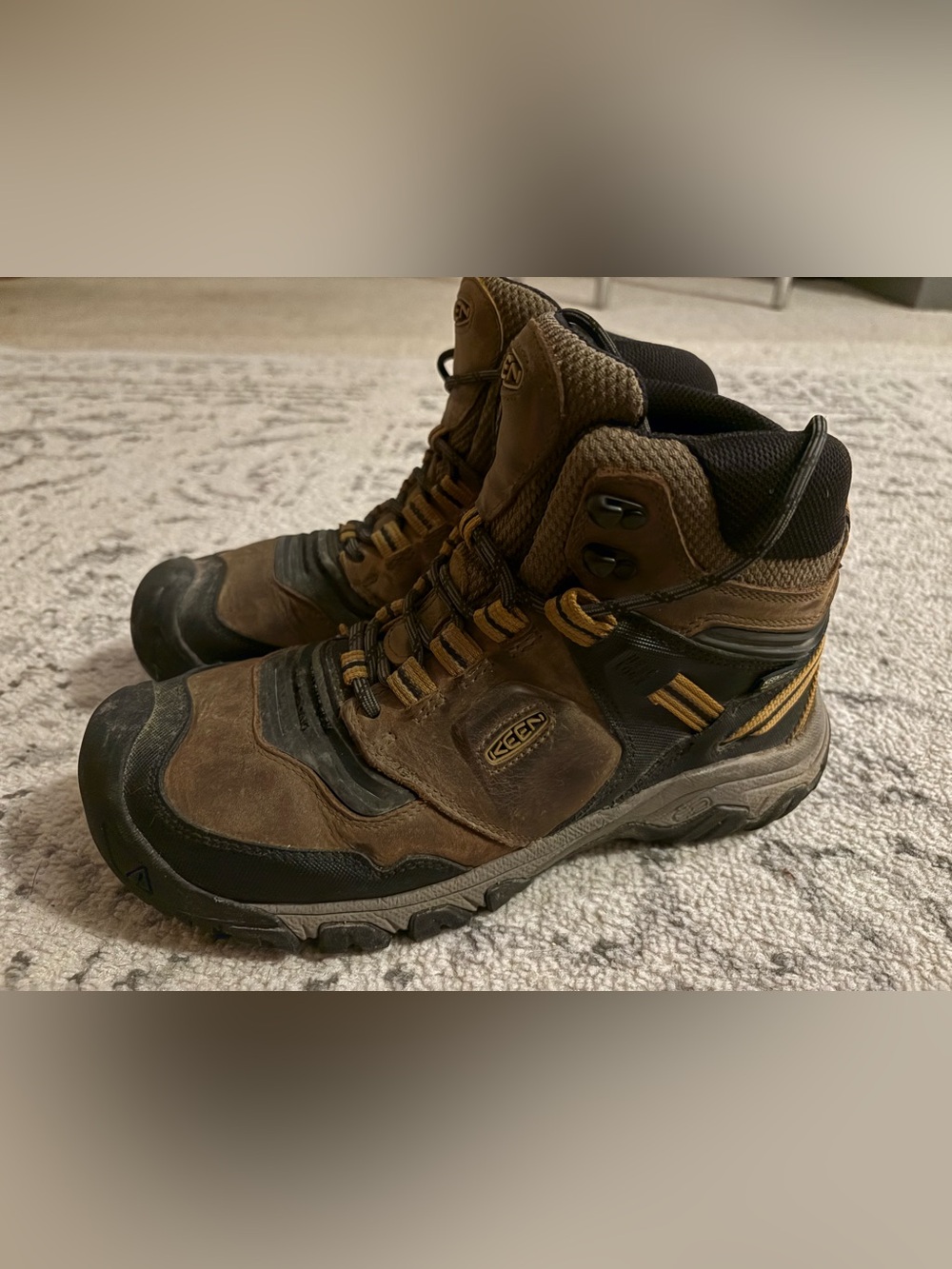 Keen Men’s Ridge Flex Mid Waterproof Hiking Boots size 9 EUC